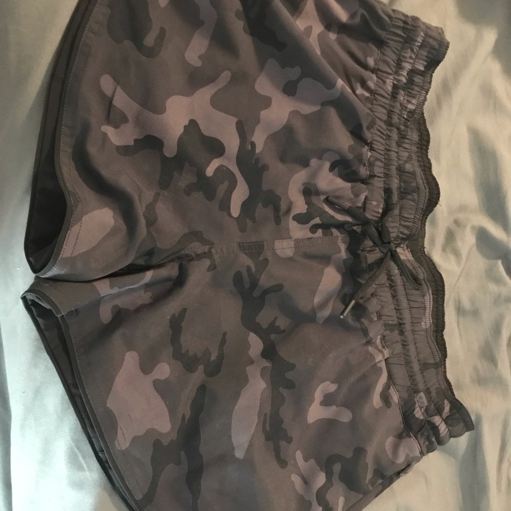 Zyia Flip It Reversible Shorts Camo/Black Size Large